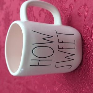 Rae Dunn pink "How Sweet" mig